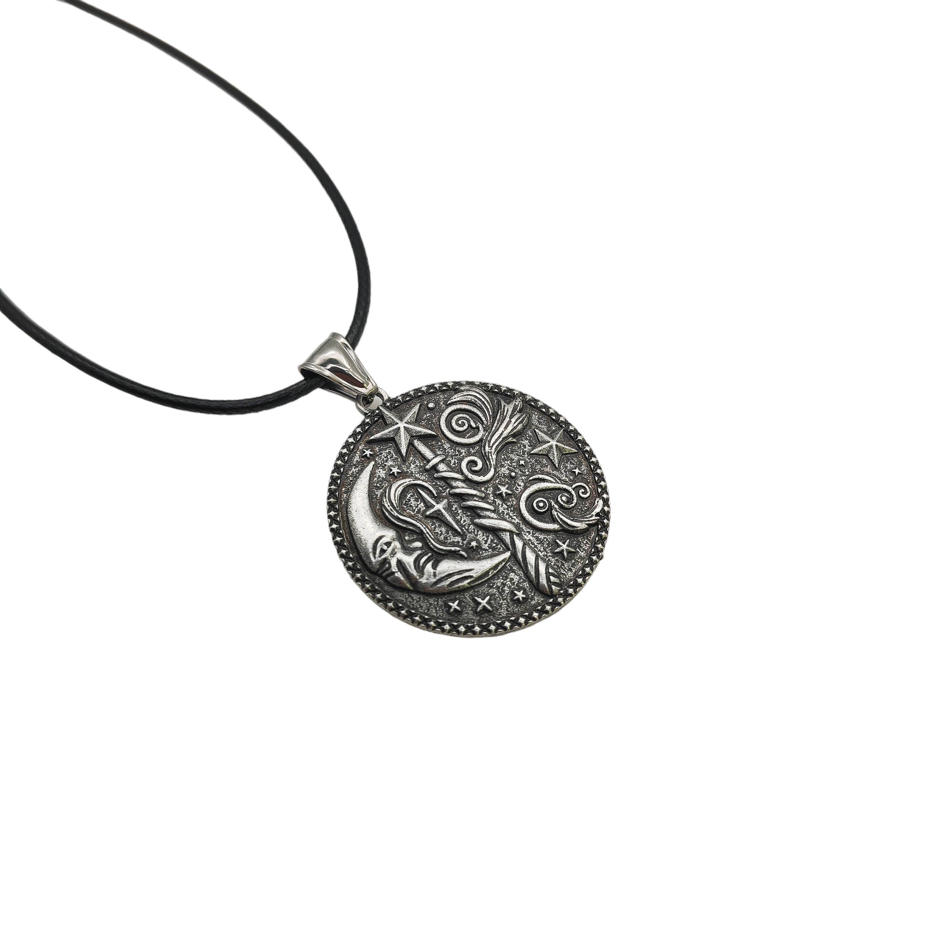 Wholesale Vintage Wizard and Moon Witchcraft Pendant Celestial Engraving Necklace